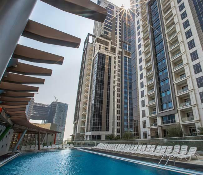 Higuests Vacation Homes - Executive Tower Dubai Buitenkant foto